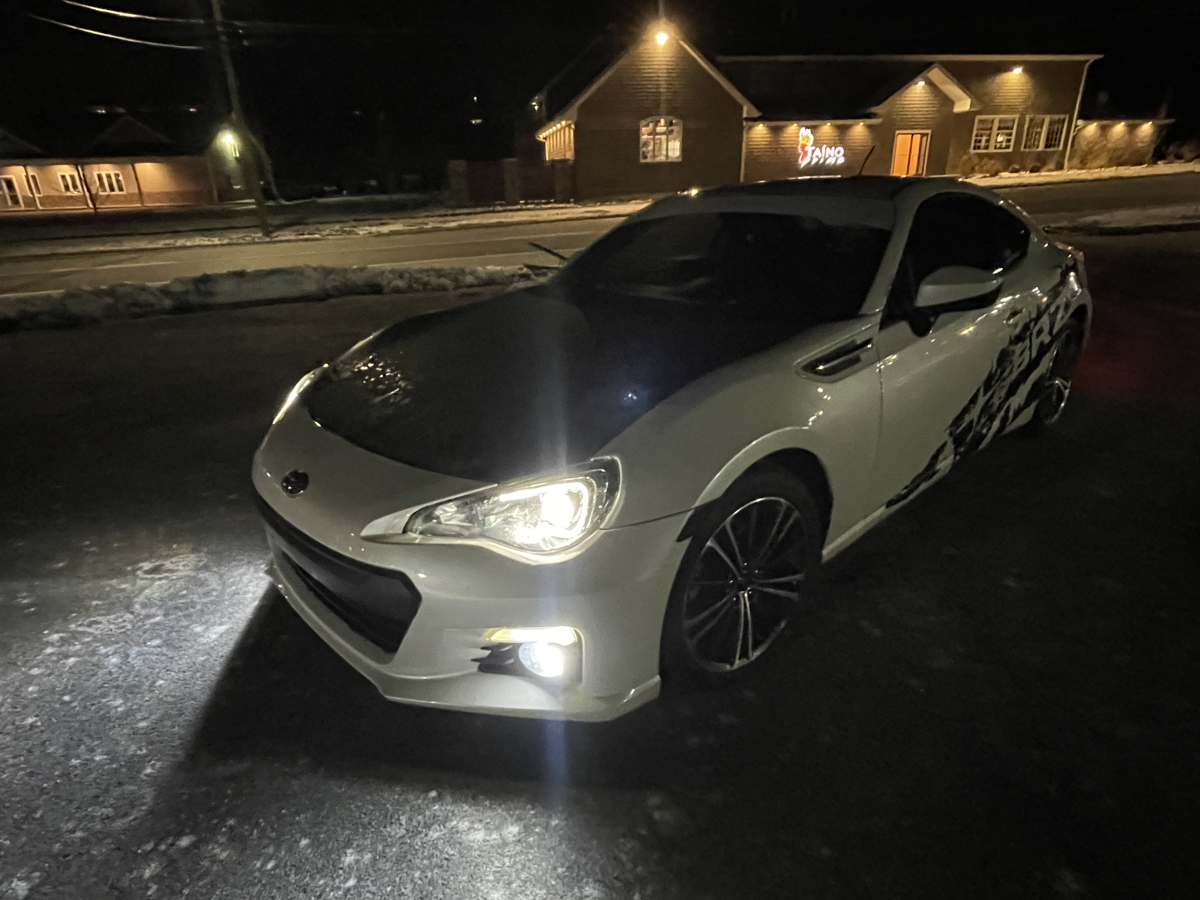 2013 Subaru BRZ Limited - 6 Speed FA20 Boxer with Toyota D-4S Dual Injection, TORSEN LSD, Japan-Built — photo 29